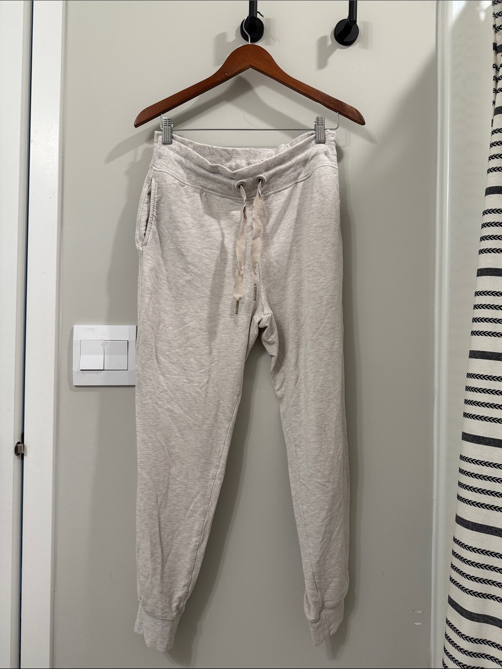 Athleta beige Balance Jogger